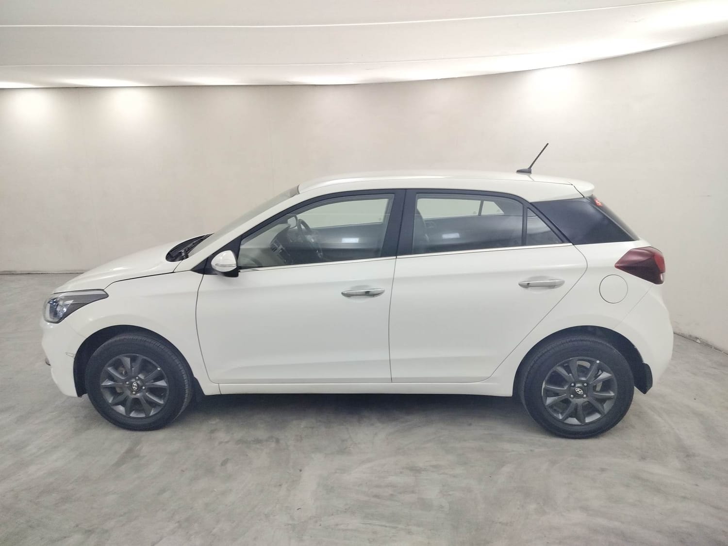 Elite i20 image 2 Elite i20 image 2