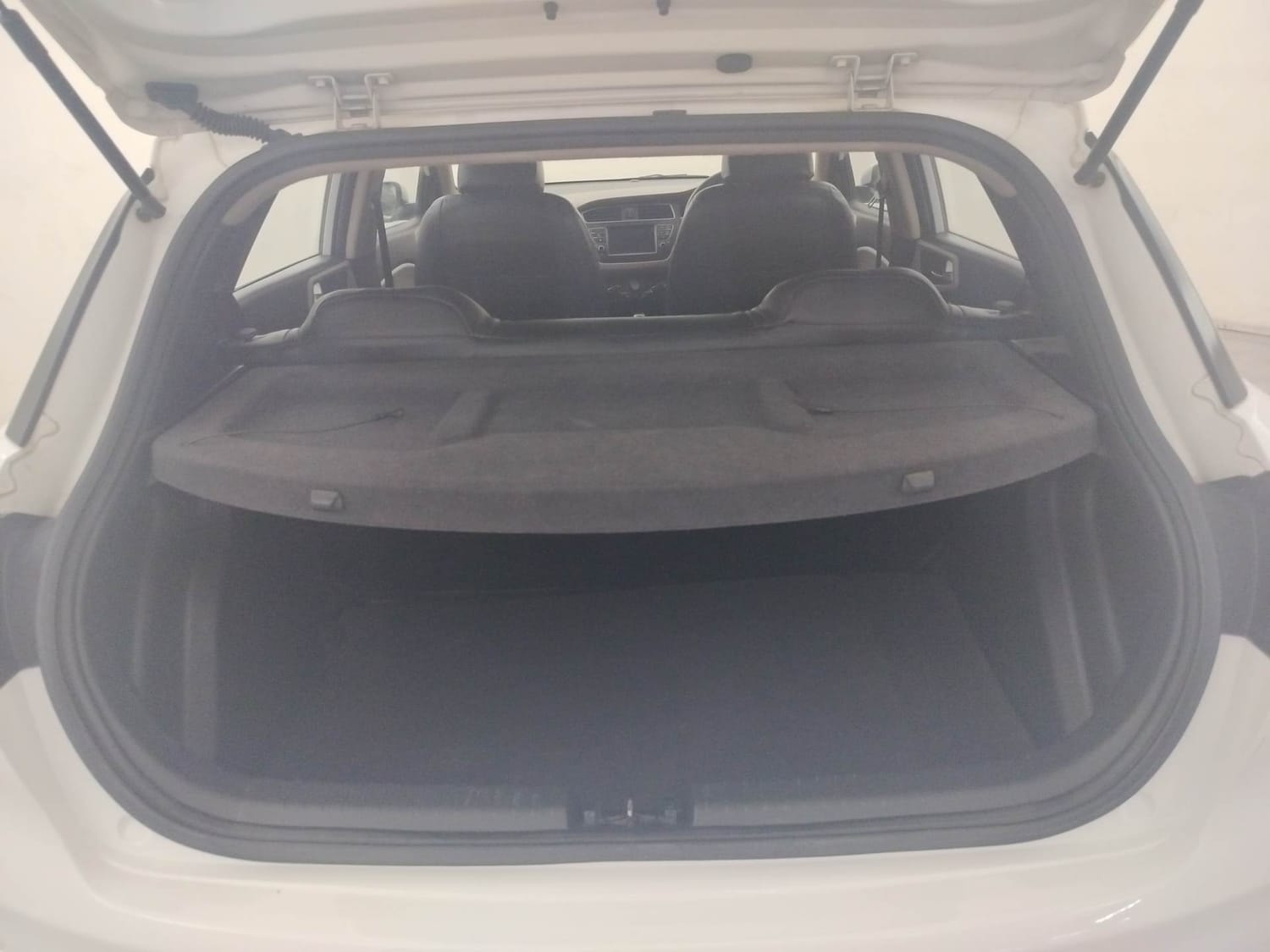 Elite i20 image 25 Elite i20 image 25