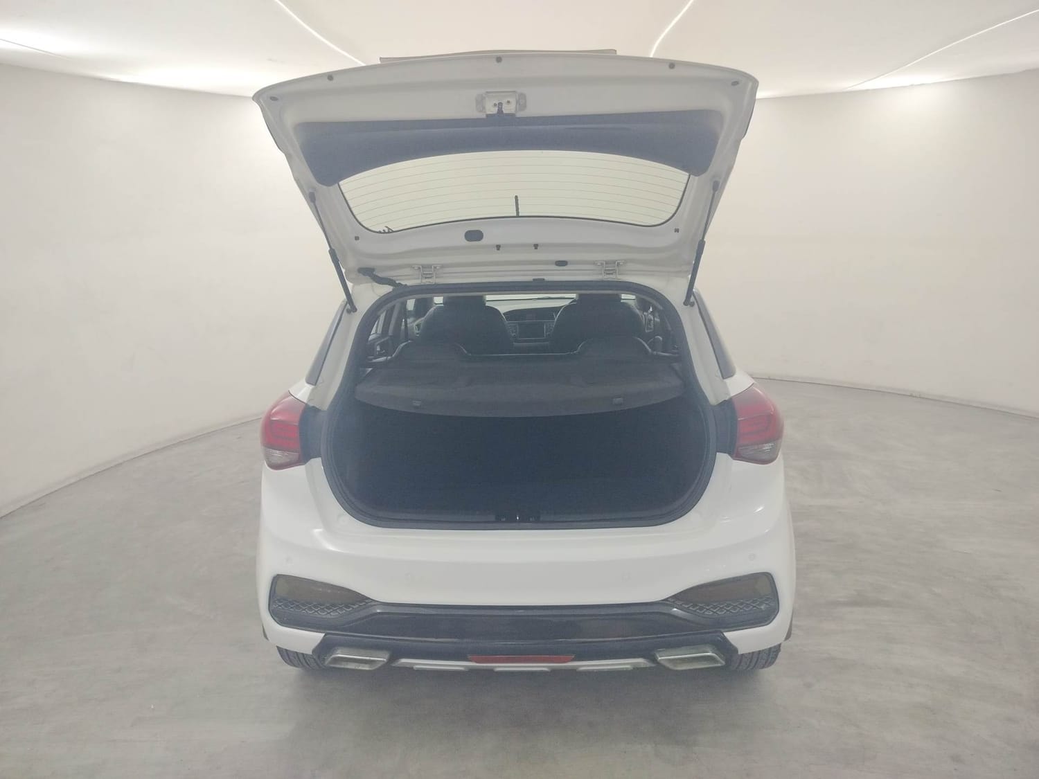 Elite i20 image 24 Elite i20 image 24