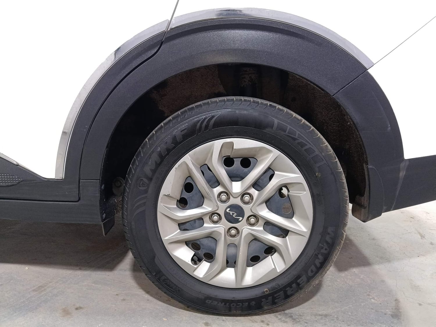 Used 2023 Kia Carens Used 2023 Kia Carens