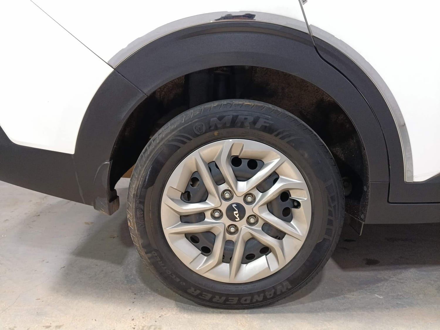 Used 2023 Kia Carens Used 2023 Kia Carens