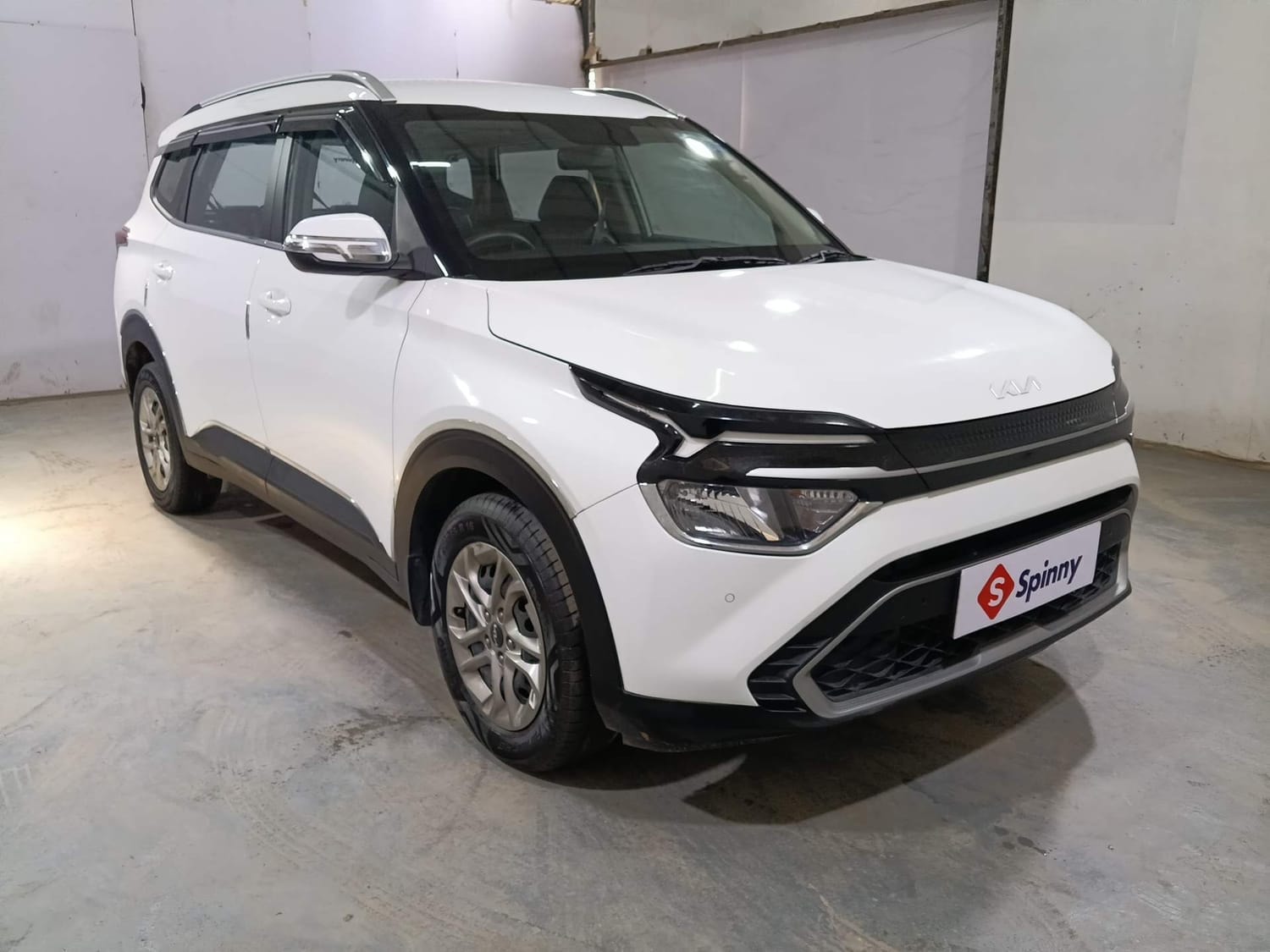 Used 2023 Kia Carens Used 2023 Kia Carens