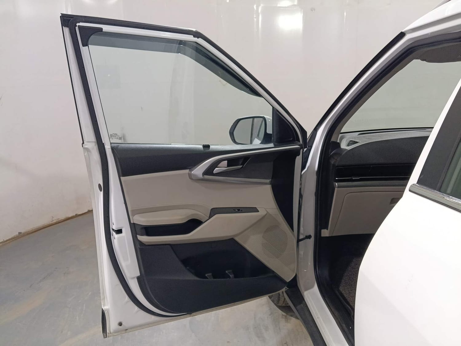 Used 2023 Kia Carens Used 2023 Kia Carens