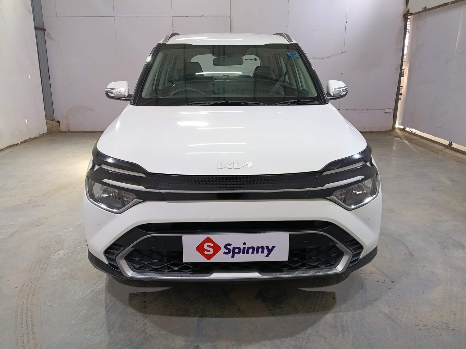 Used 2023 Kia Carens Used 2023 Kia Carens