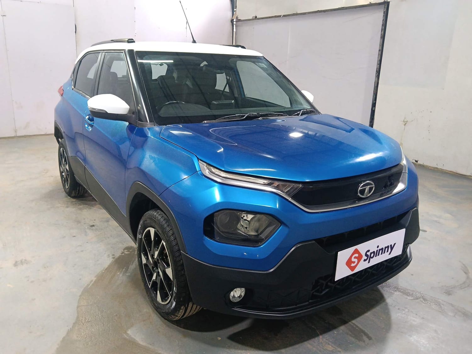 Punch image 7 Punch image 7