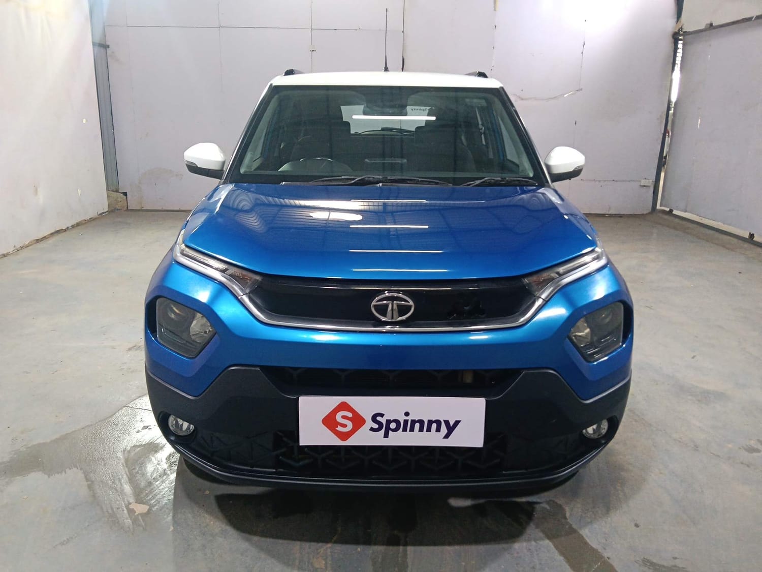 Punch image 8 Punch image 8