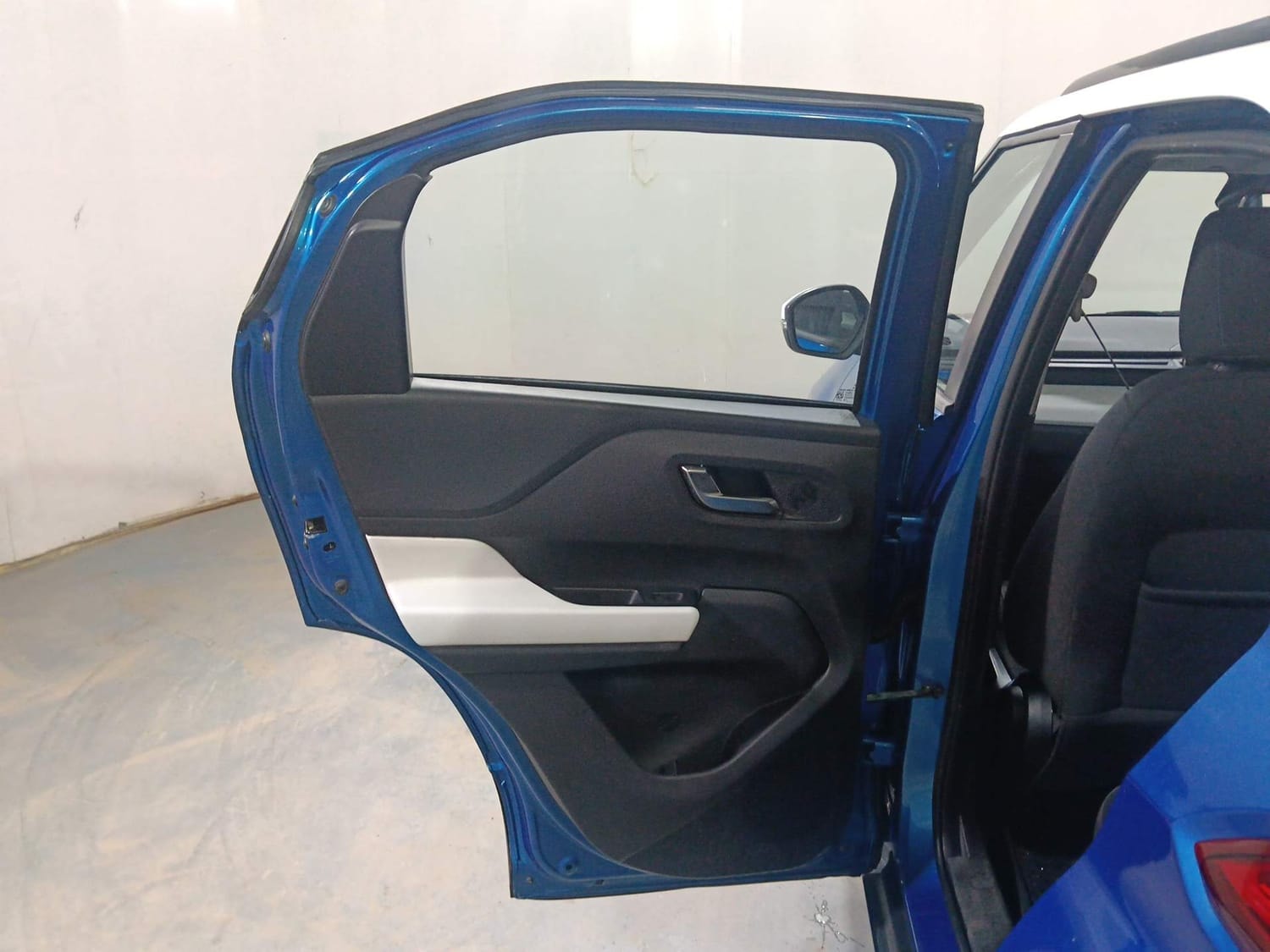 Punch image 22 Punch image 22