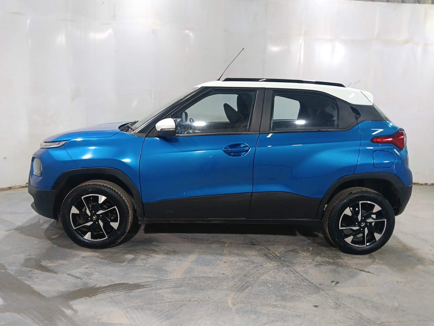 Punch image 2 Punch image 2