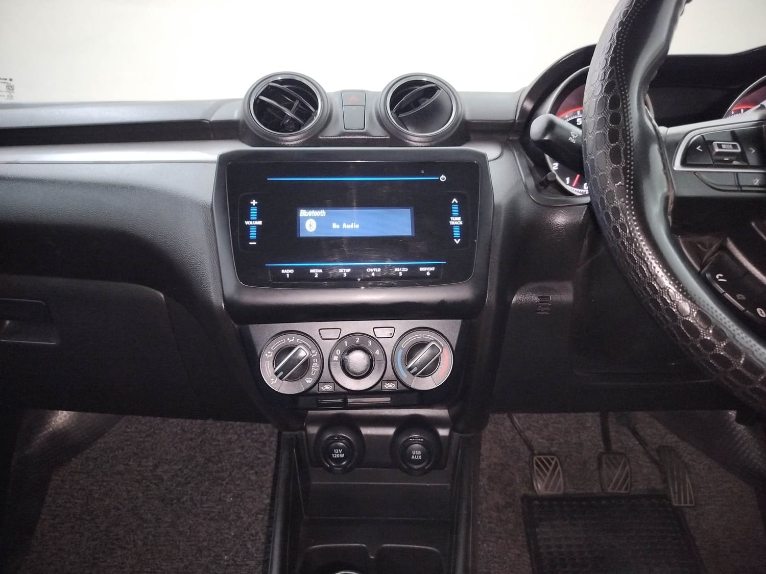 Used 2023 Maruti Suzuki Swift Used 2023 Maruti Suzuki Swift