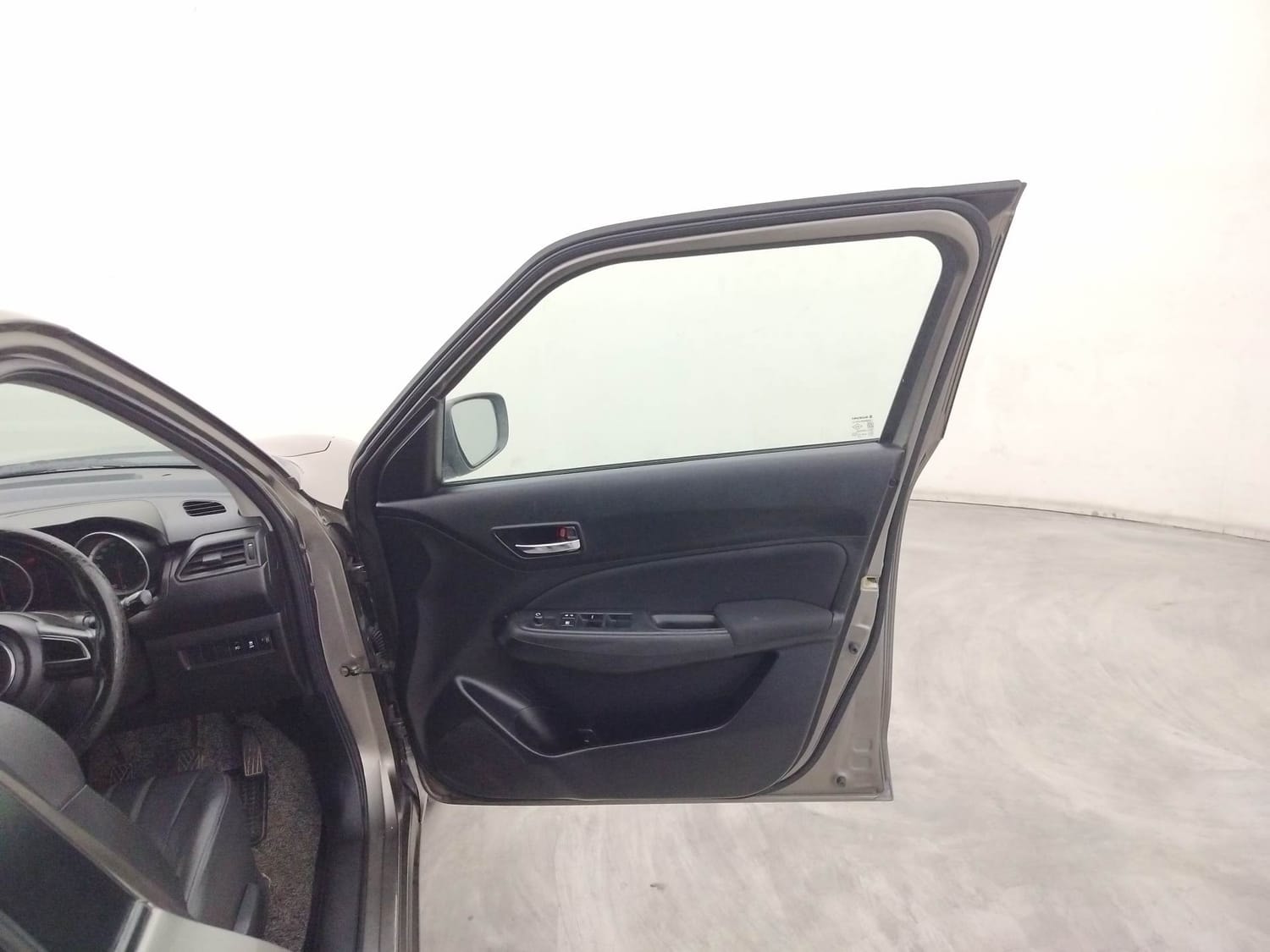 Used 2023 Maruti Suzuki Swift Used 2023 Maruti Suzuki Swift