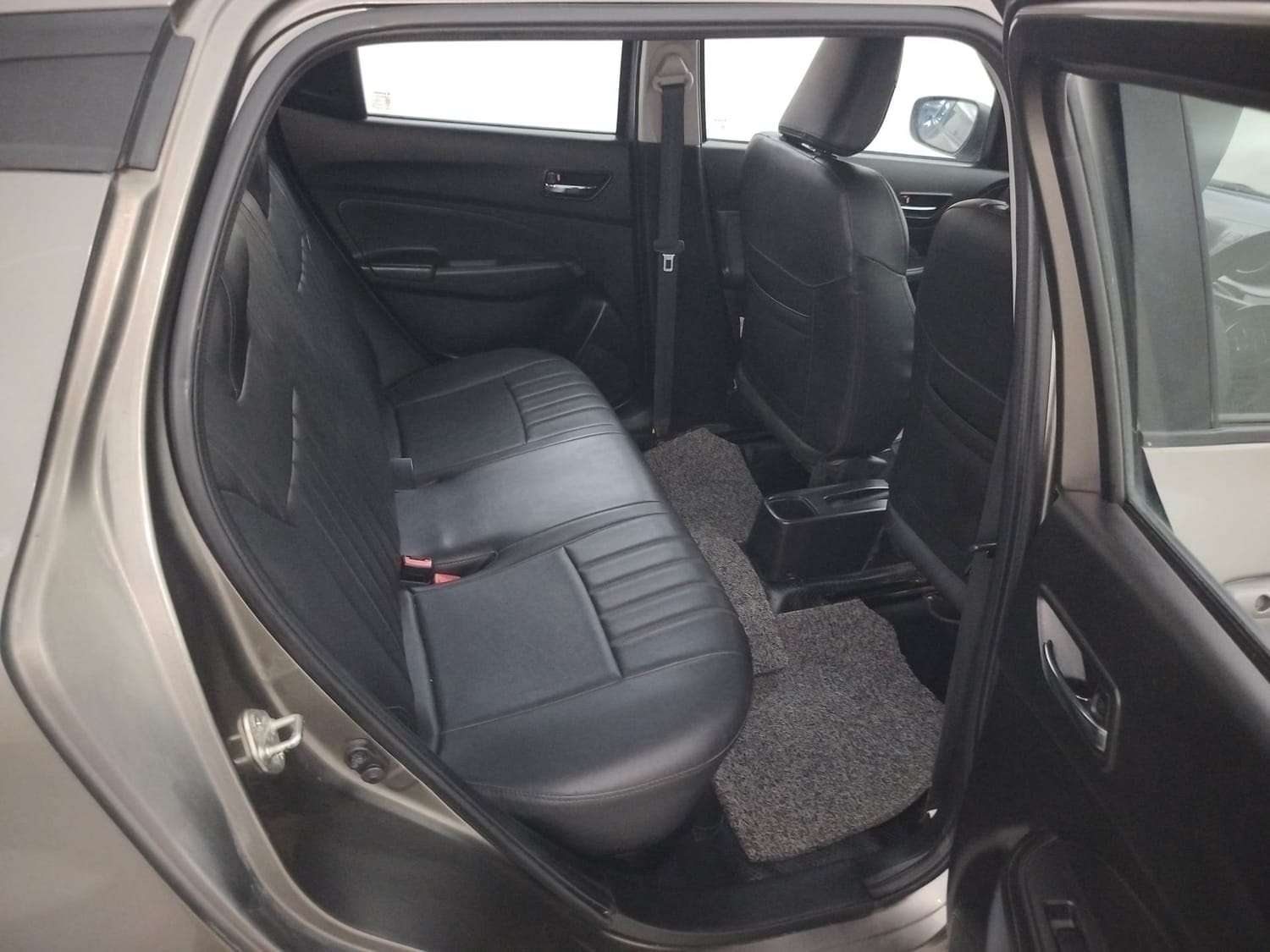 Used 2023 Maruti Suzuki Swift Used 2023 Maruti Suzuki Swift