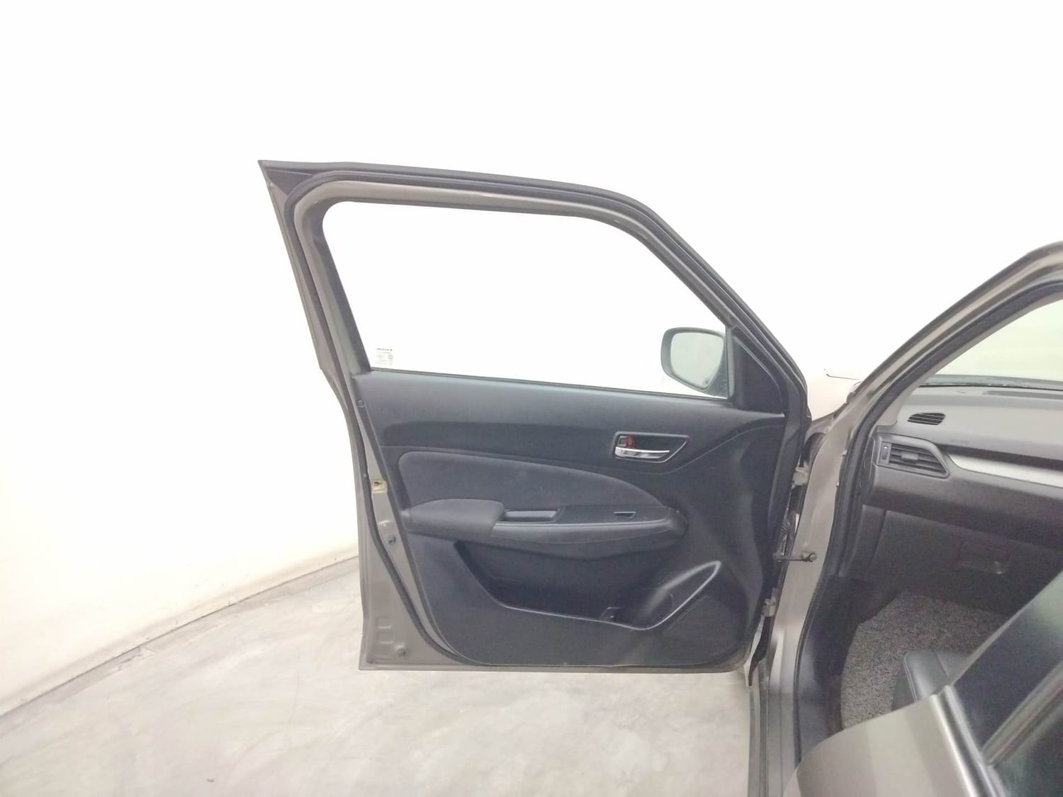 Used 2023 Maruti Suzuki Swift Used 2023 Maruti Suzuki Swift