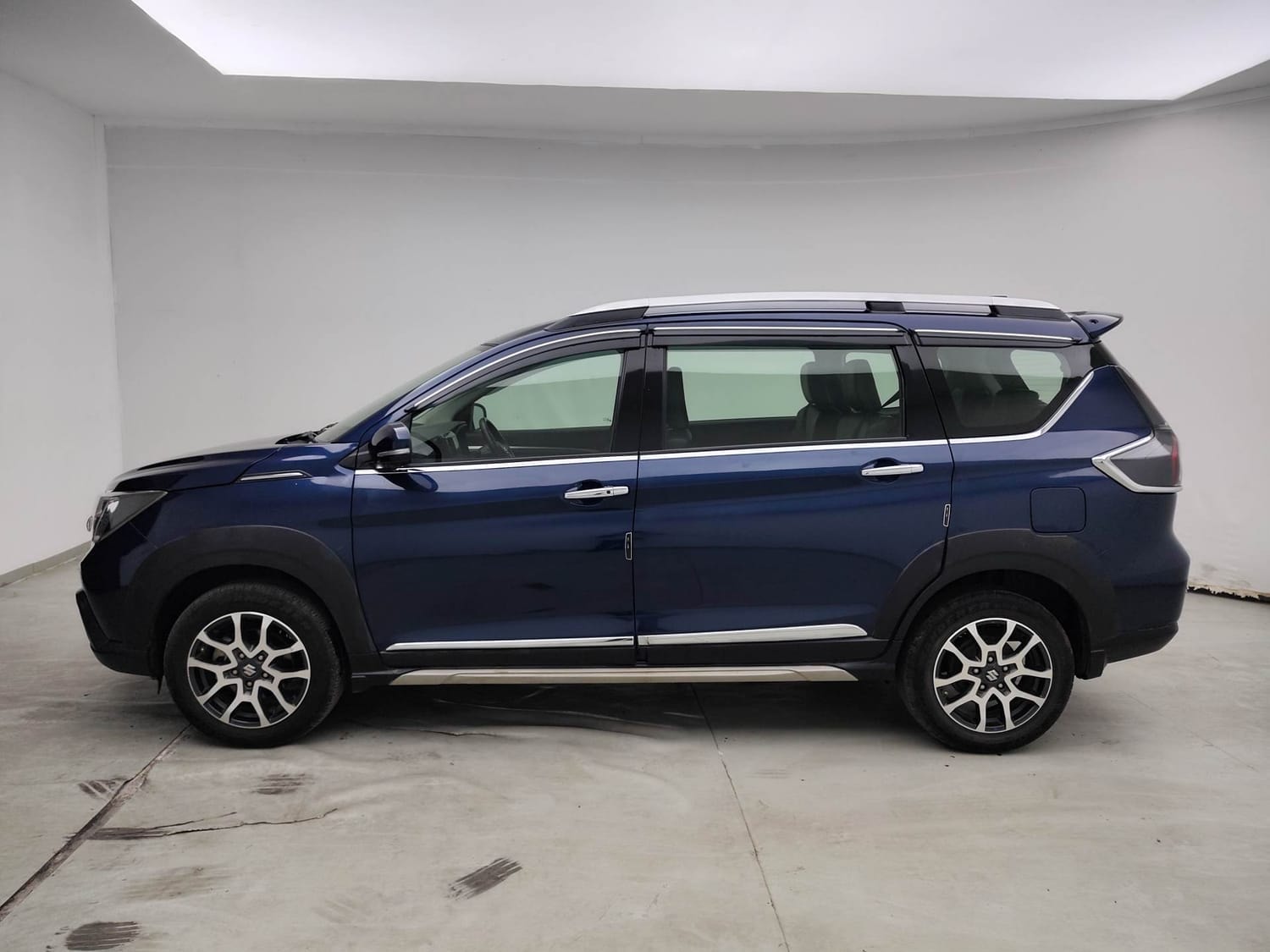 XL6 image 2 XL6 image 2