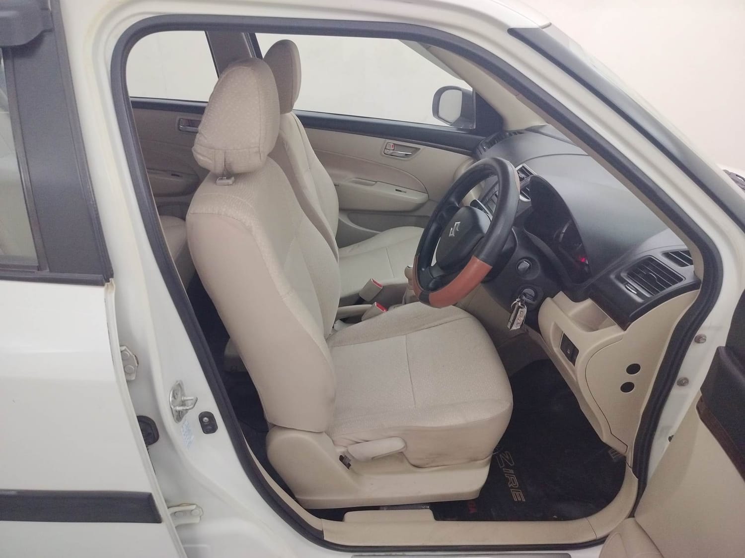 Used 2012 Maruti Suzuki Swift DZire Used 2012 Maruti Suzuki Swift DZire