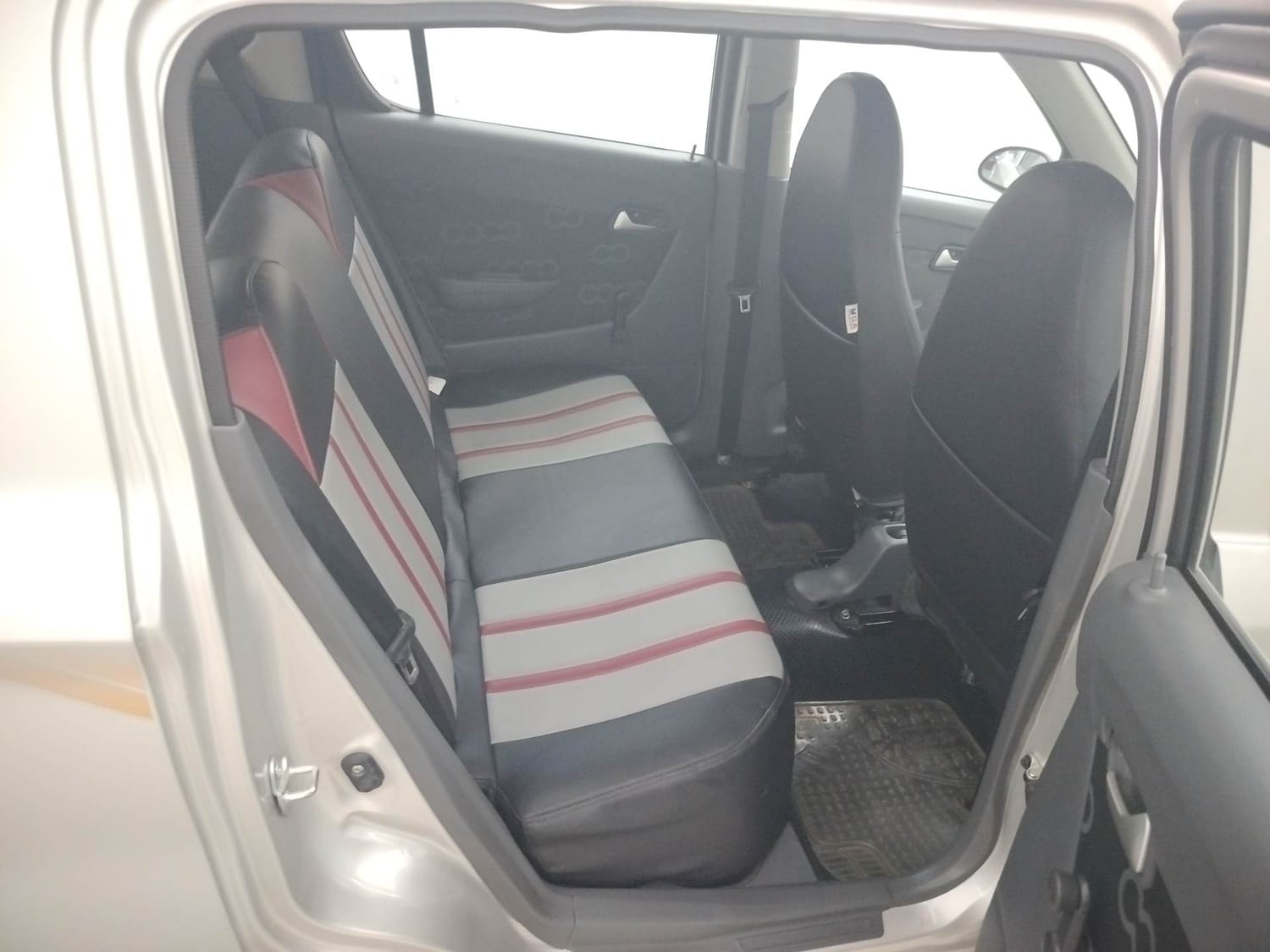 Alto 800 image 18 Alto 800 image 18