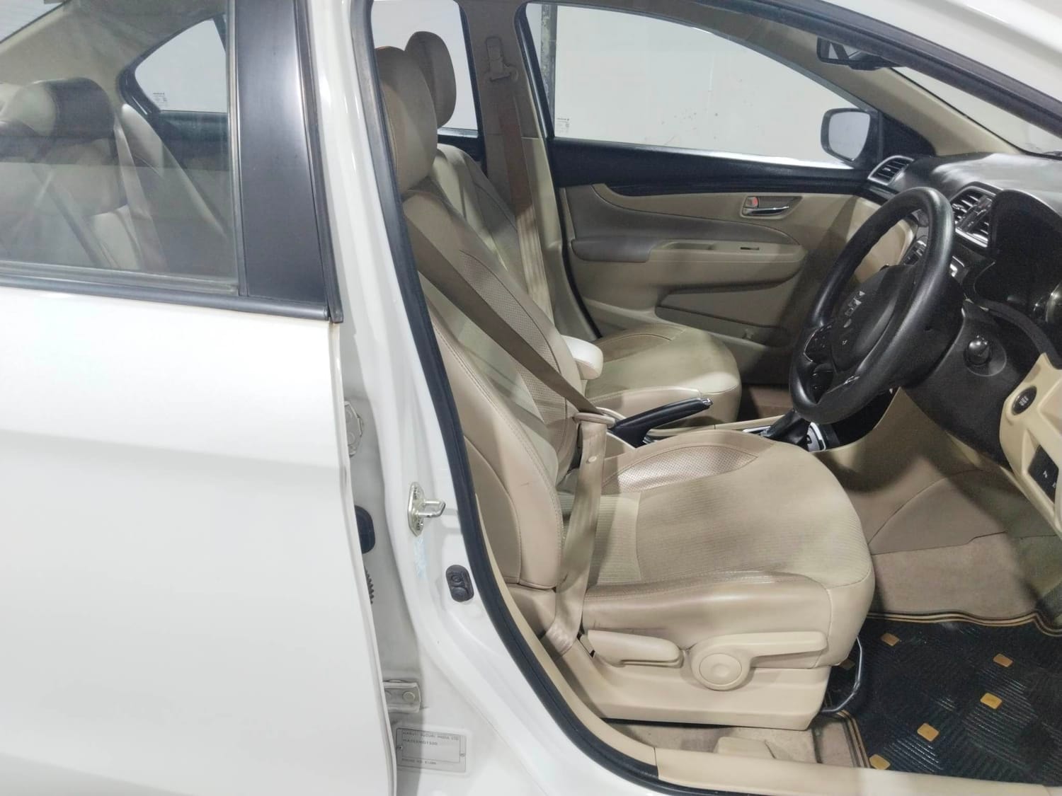 Ciaz image 17 Ciaz image 17