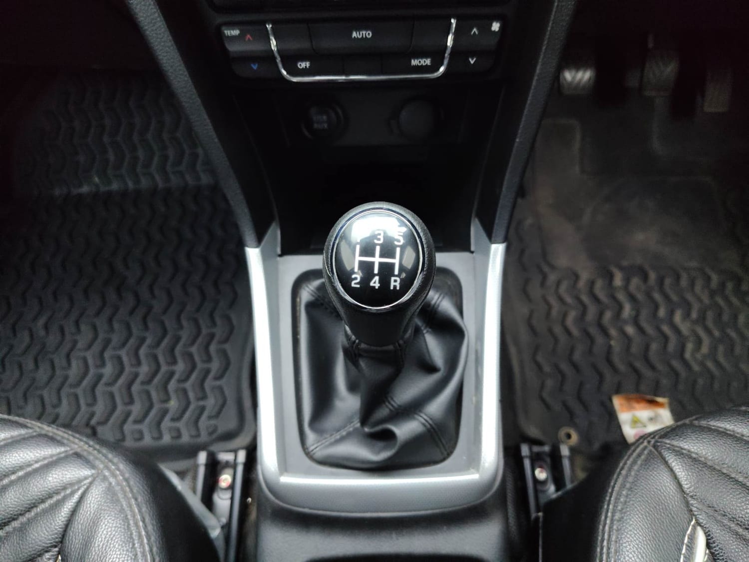 Vitara Brezza image 16 Vitara Brezza image 16