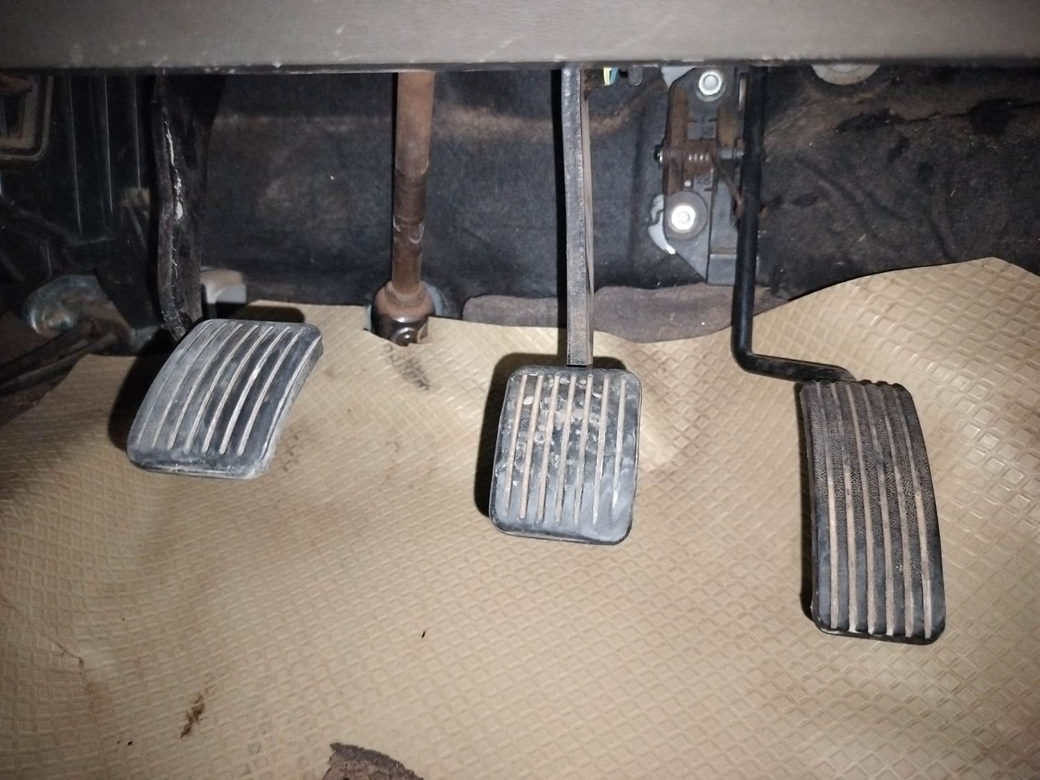 i10 image 26 i10 image 26