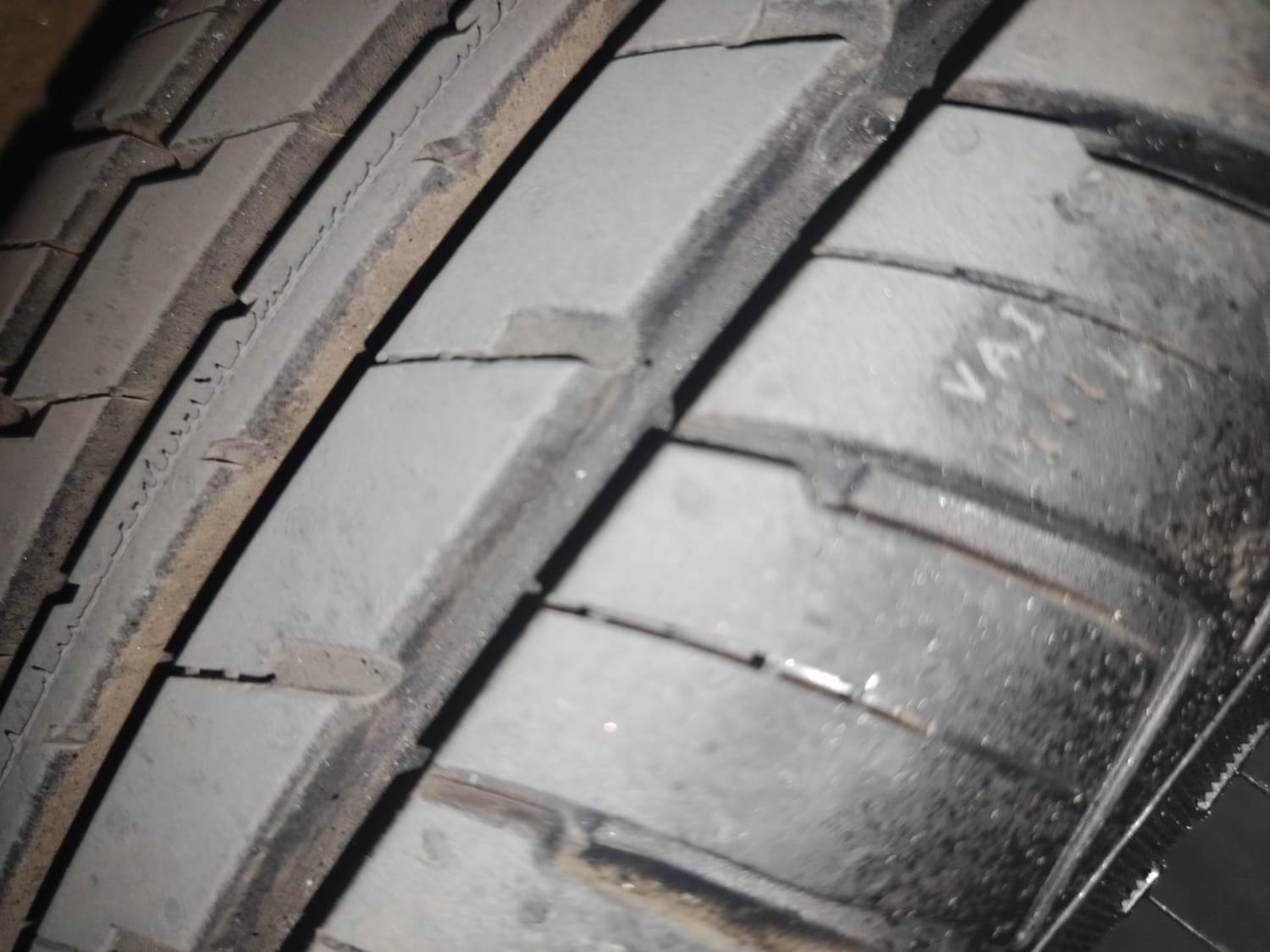 i10 image 37 i10 image 37