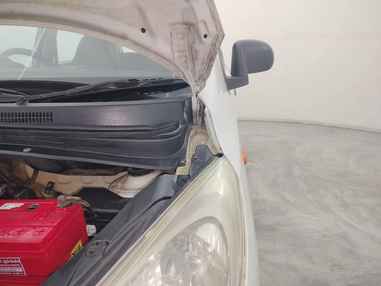 i10 image 30 i10 image 30