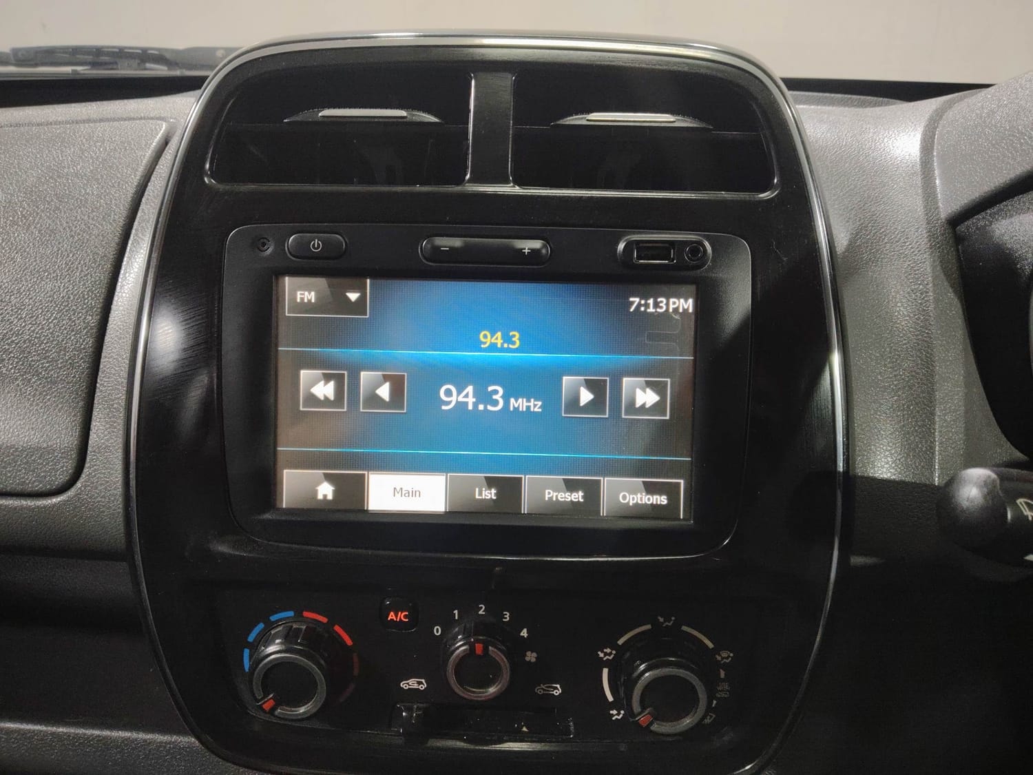 Kwid image 13 Kwid image 13