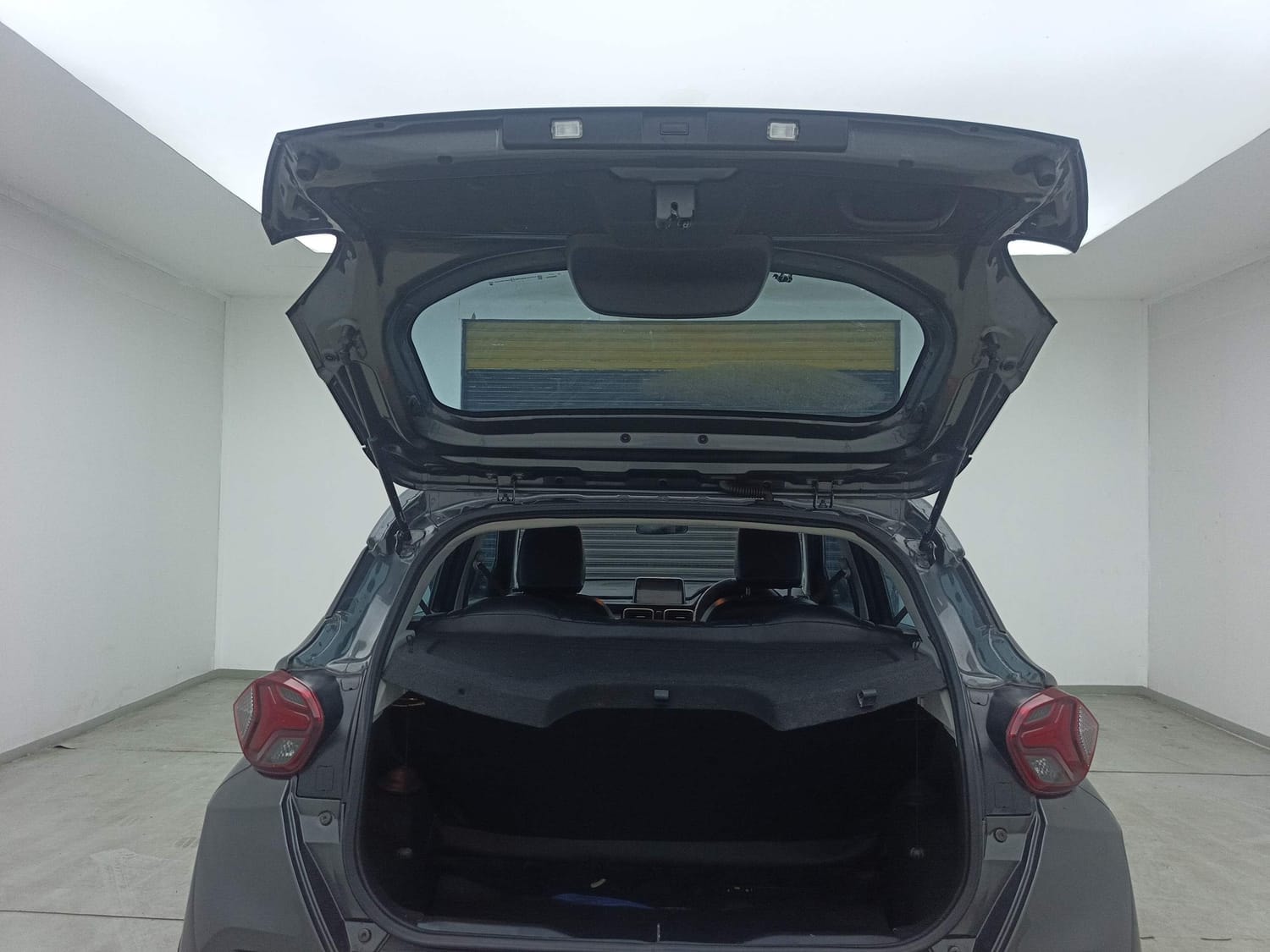 Punch image 24 Punch image 24