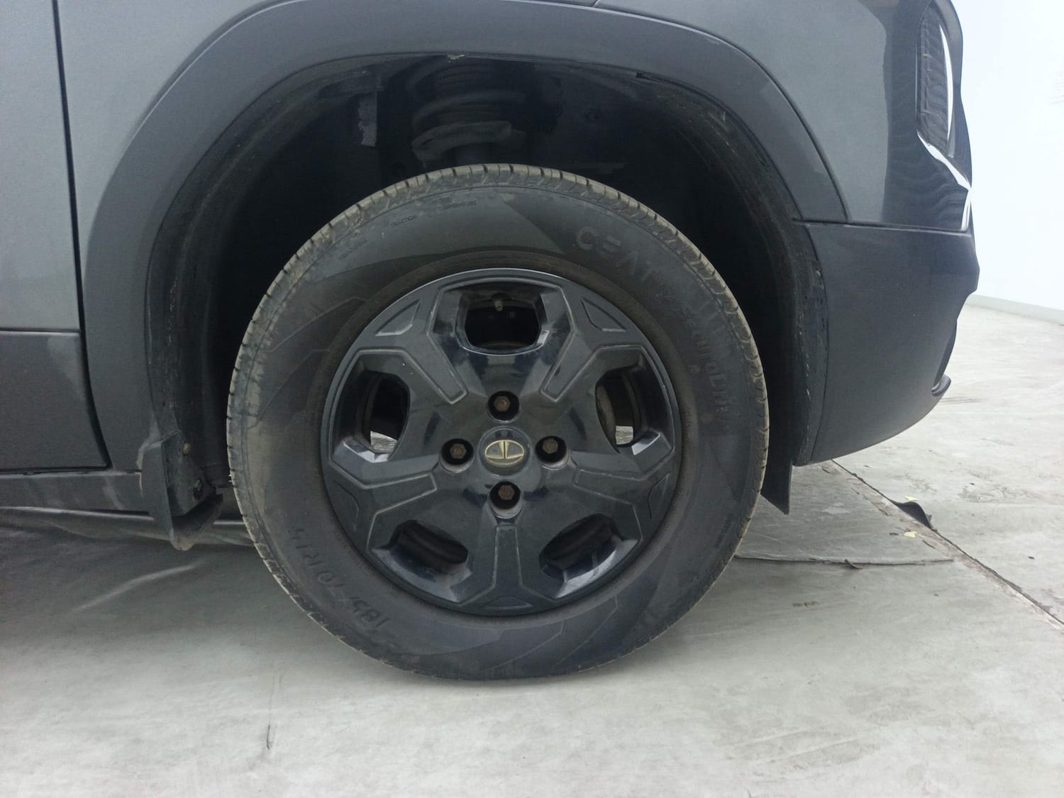 Punch image 32 Punch image 32