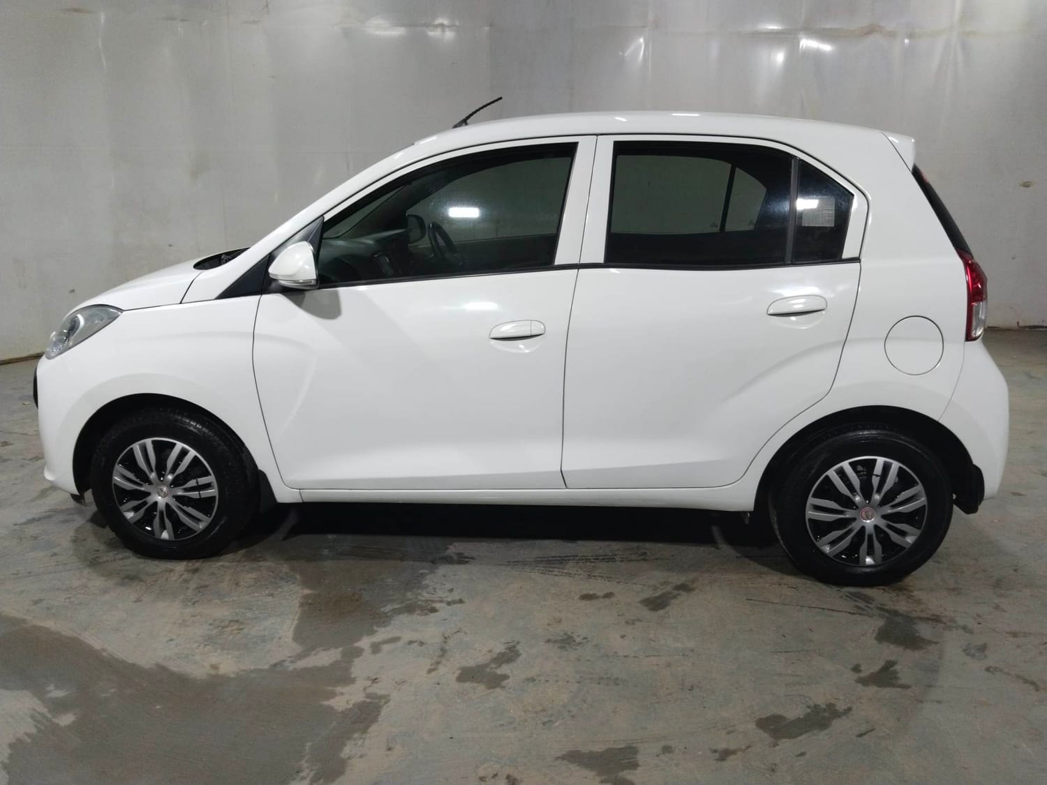 Santro image 2 Santro image 2