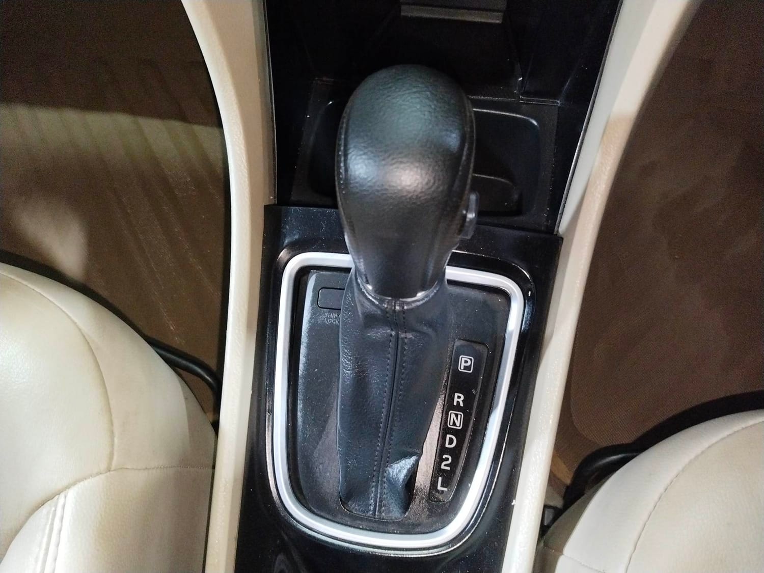 Ciaz image 16 Ciaz image 16