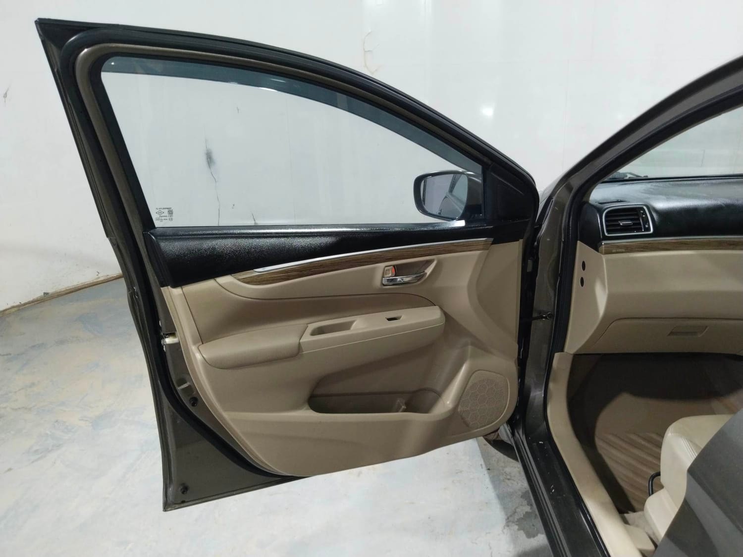 Ciaz image 21 Ciaz image 21