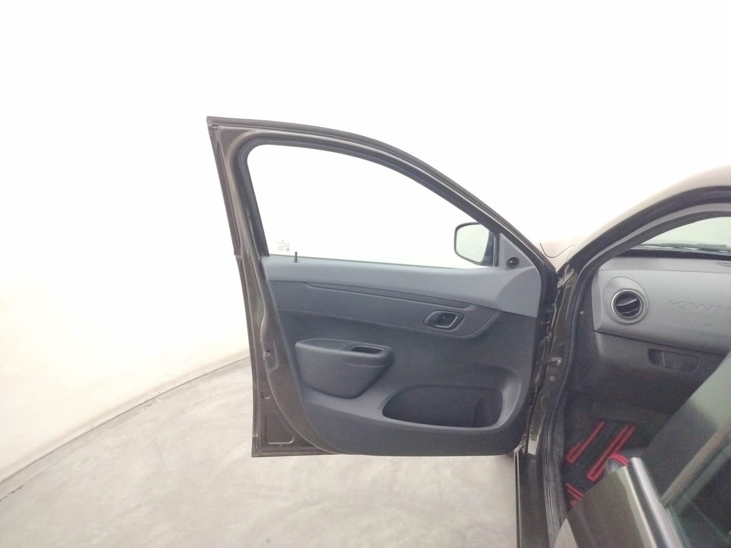 Kwid image 21 Kwid image 21