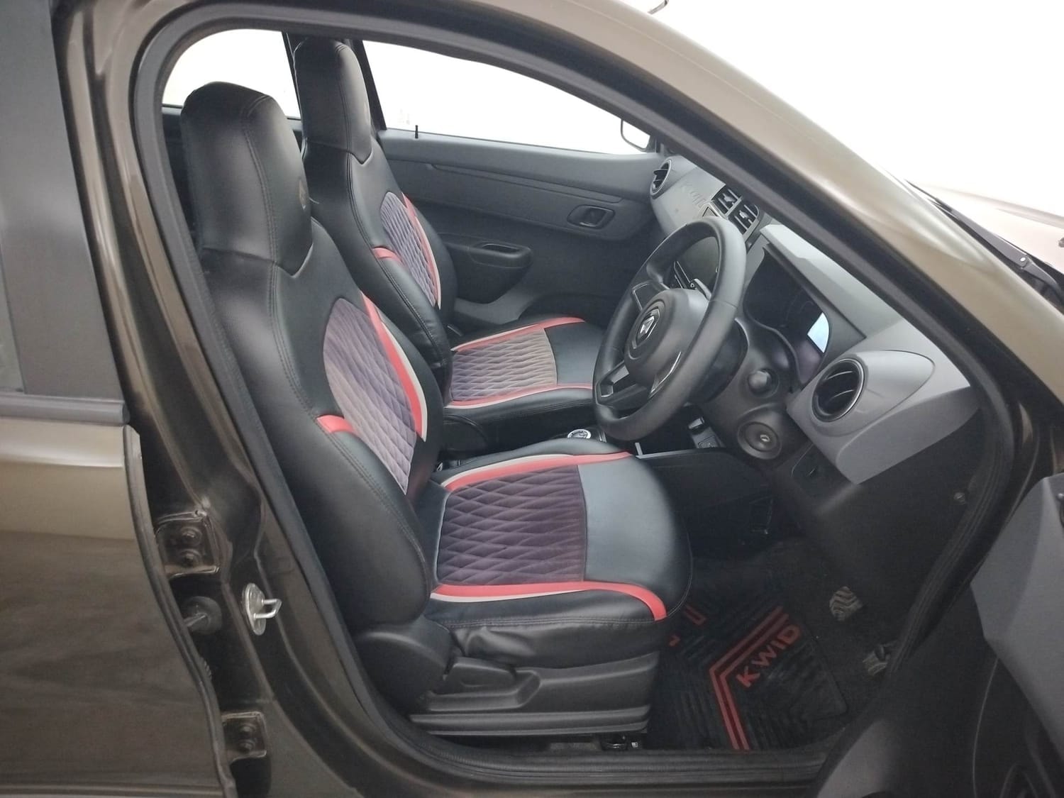 Kwid image 17 Kwid image 17