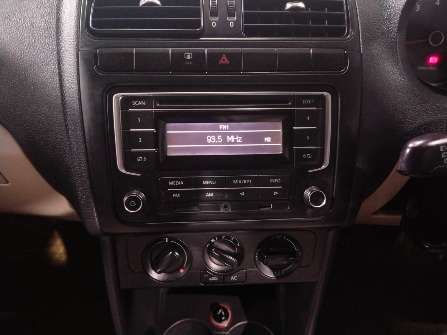 Polo image 13 Polo image 13