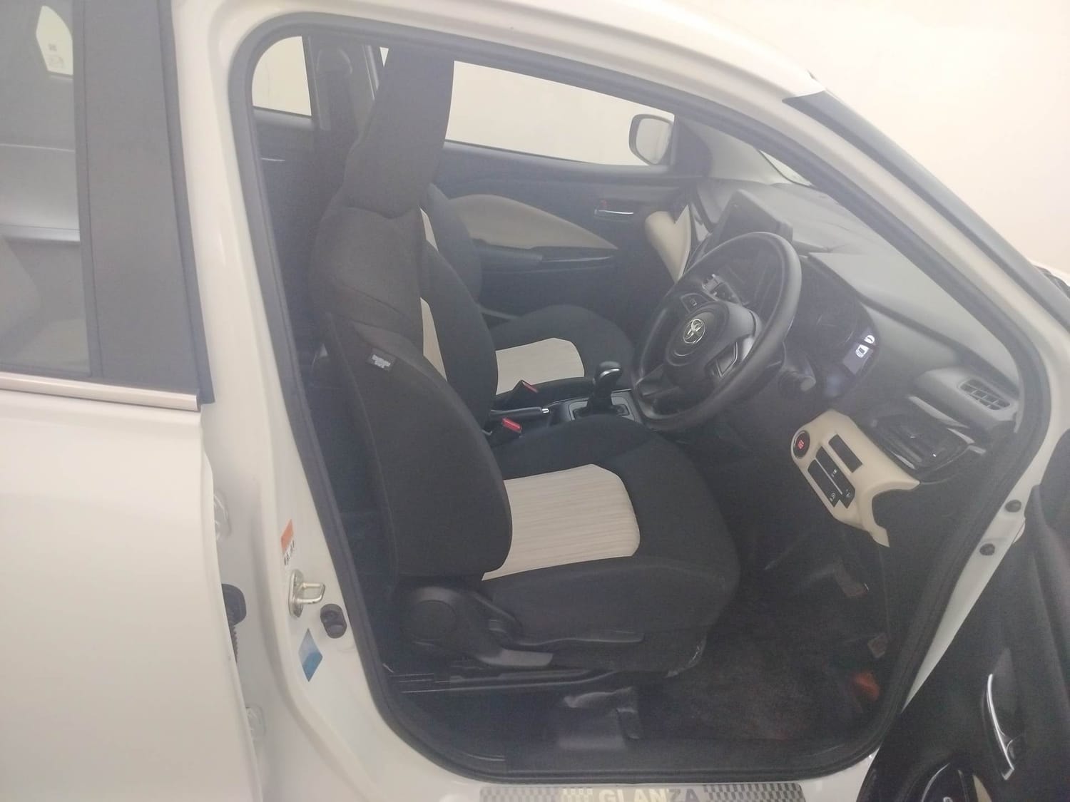 Glanza image 17 Glanza image 17