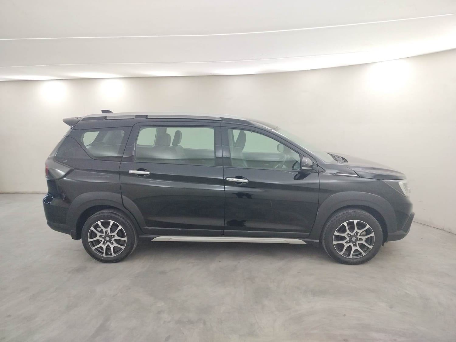 XL6 image 6 XL6 image 6