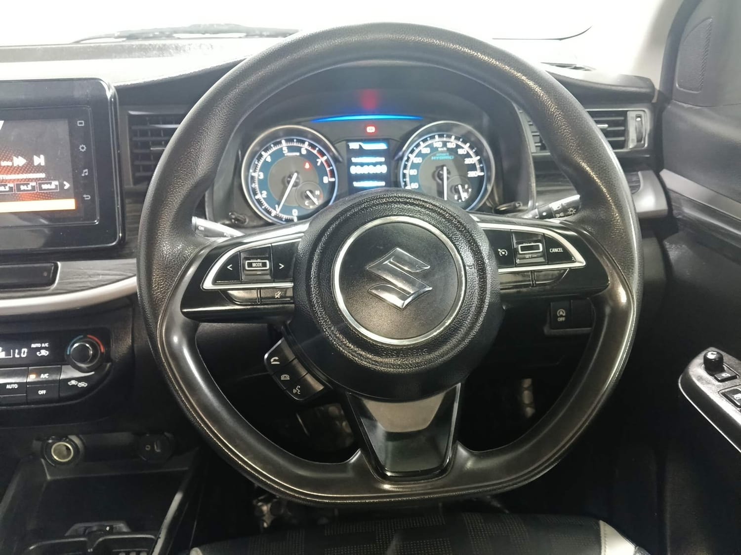 XL6 image 14 XL6 image 14