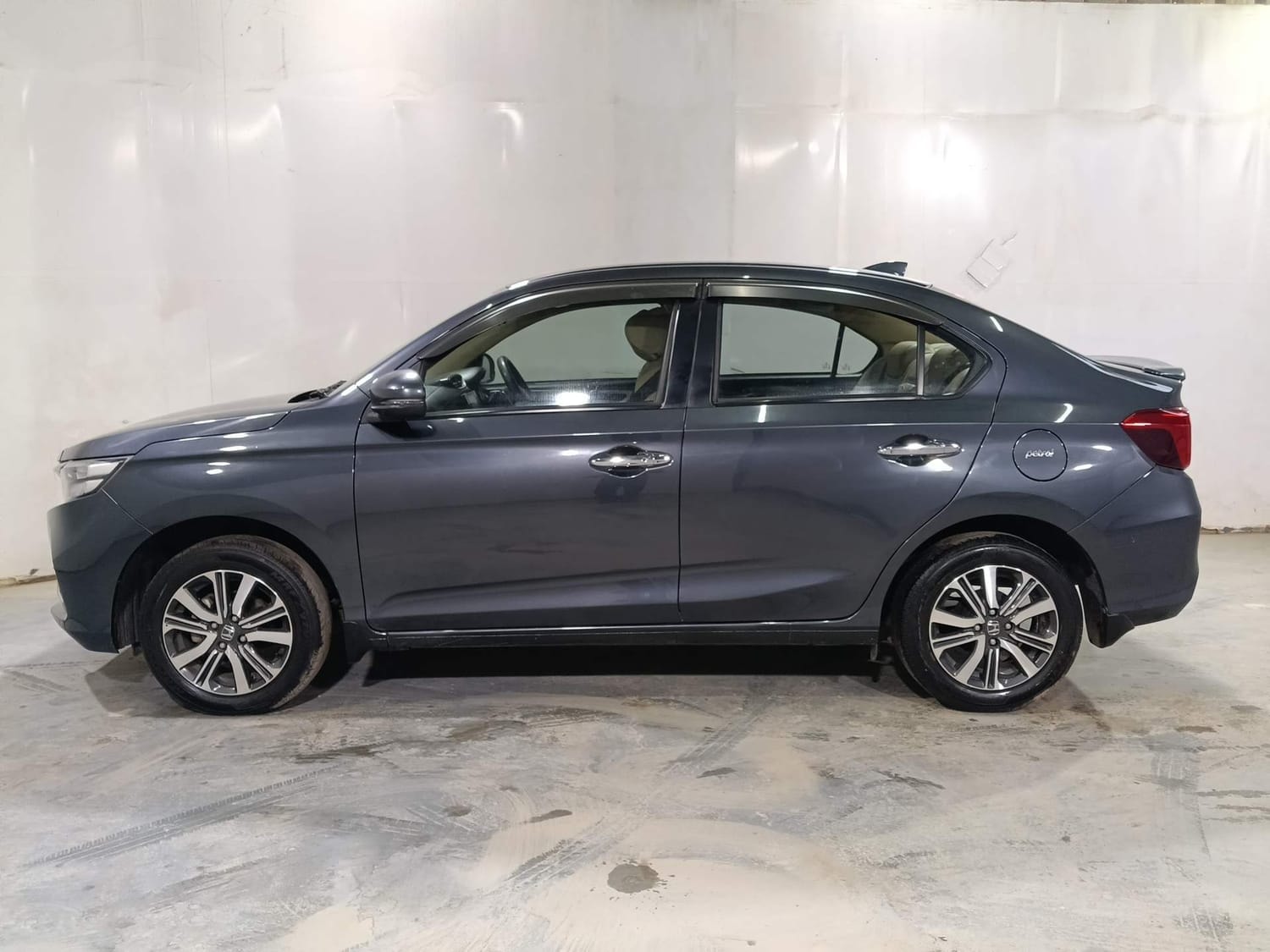 Amaze image 2 Amaze image 2