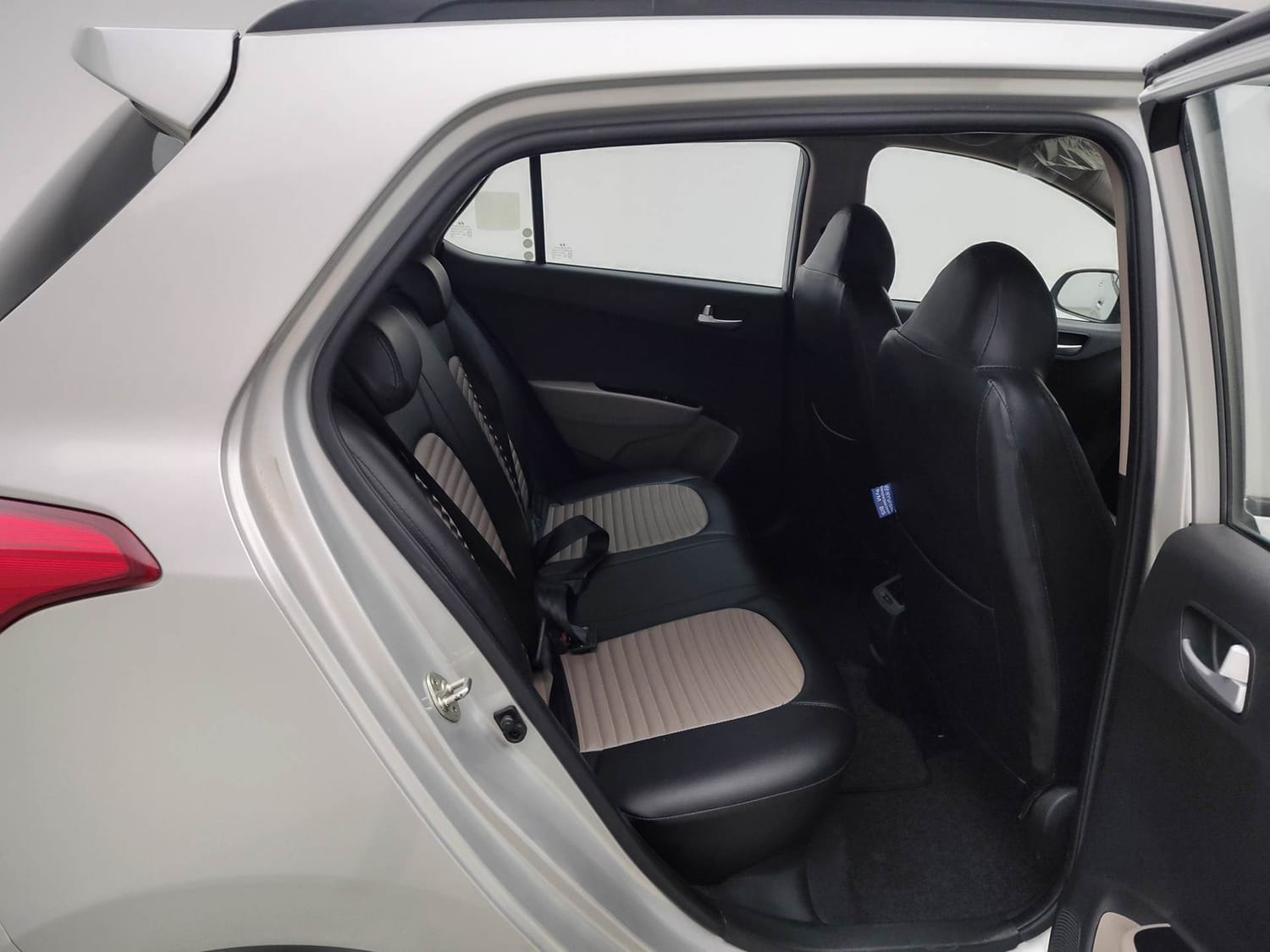 Grand i10 image 18 Grand i10 image 18