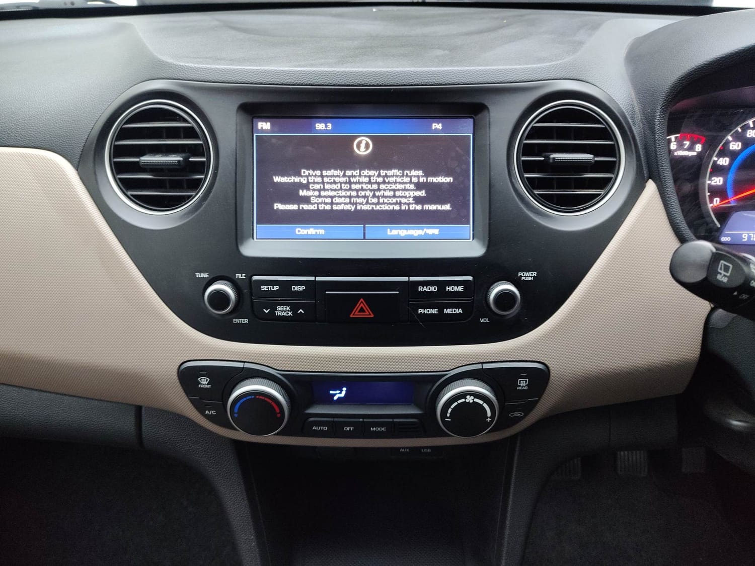 Grand i10 image 13 Grand i10 image 13