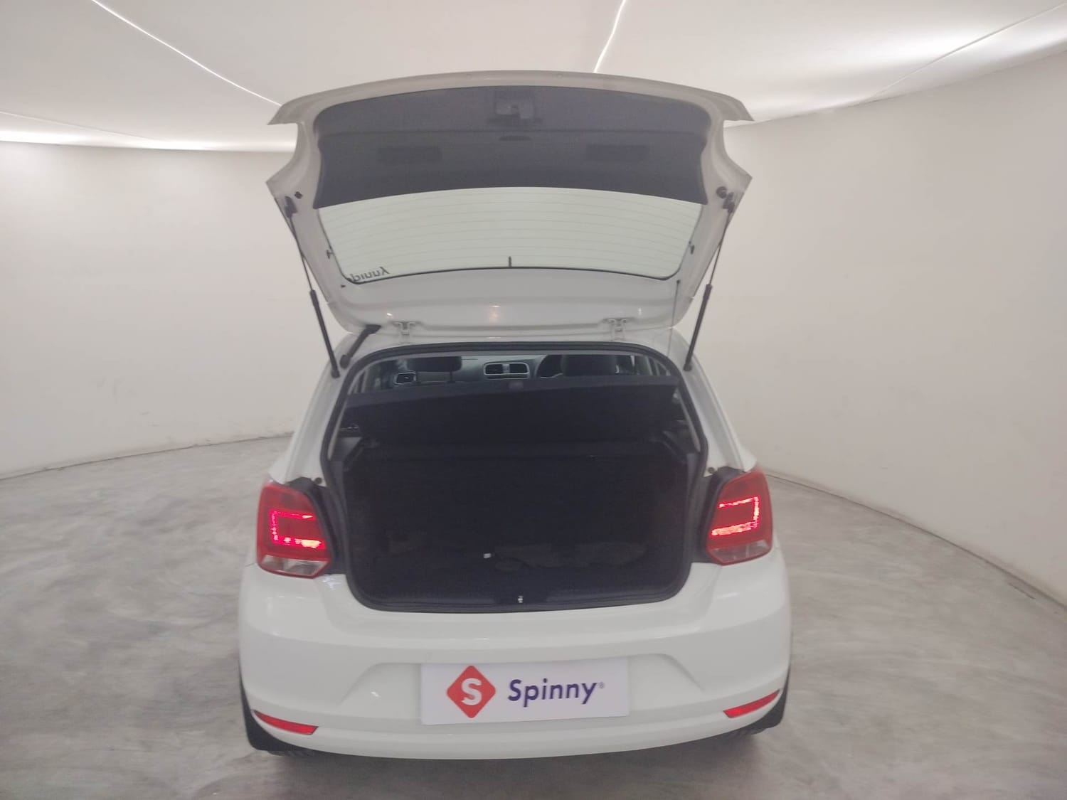 Polo image 24 Polo image 24