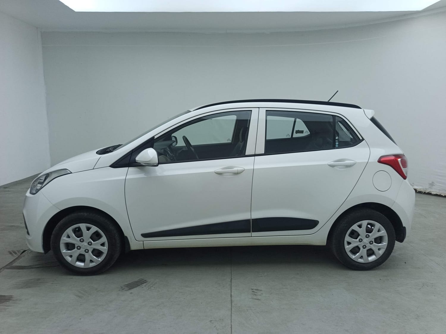 Grand i10 image 2 Grand i10 image 2