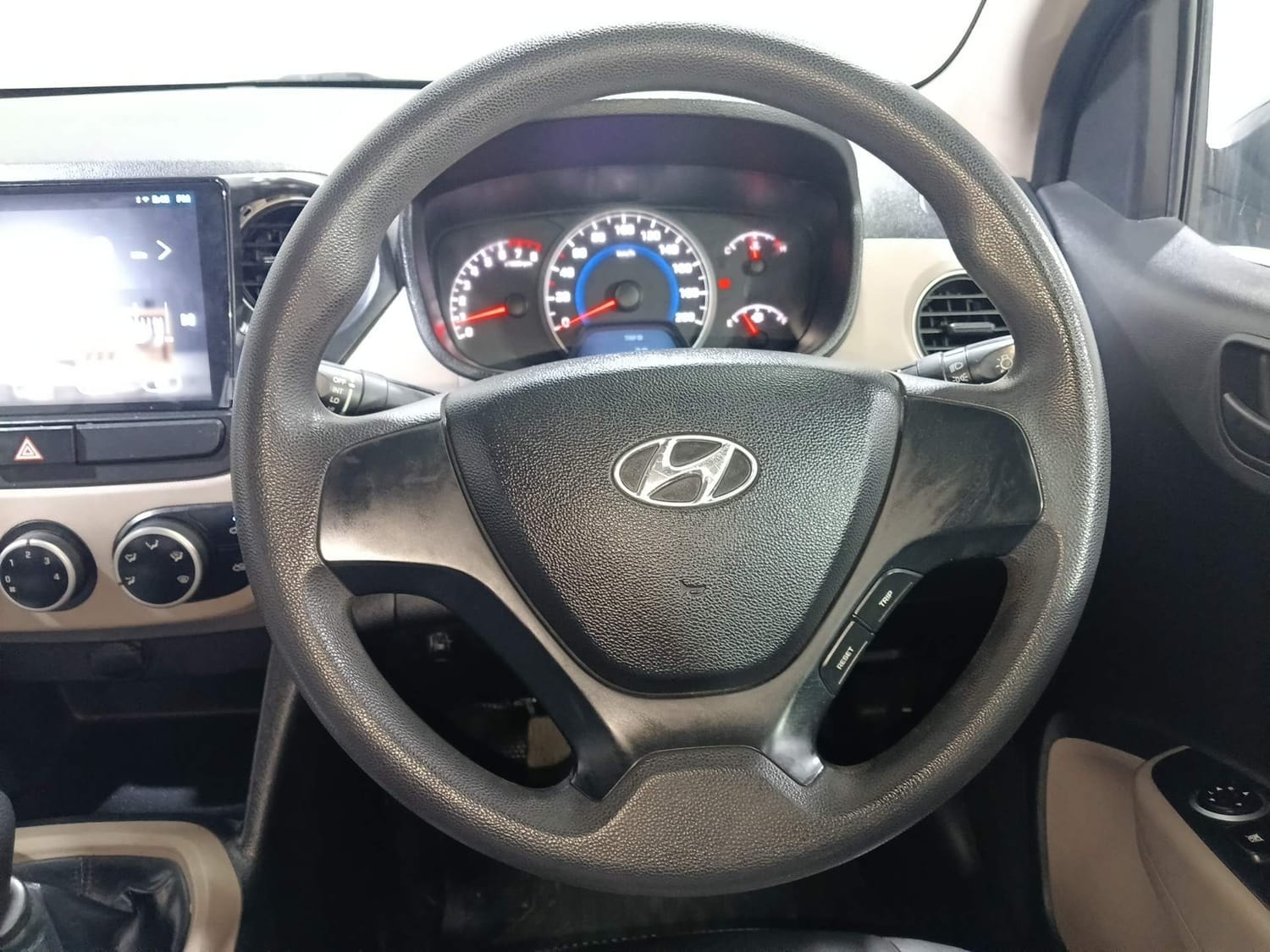 Grand i10 image 14 Grand i10 image 14