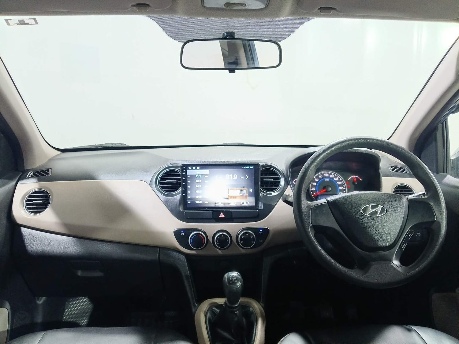 Grand i10 image 12 Grand i10 image 12