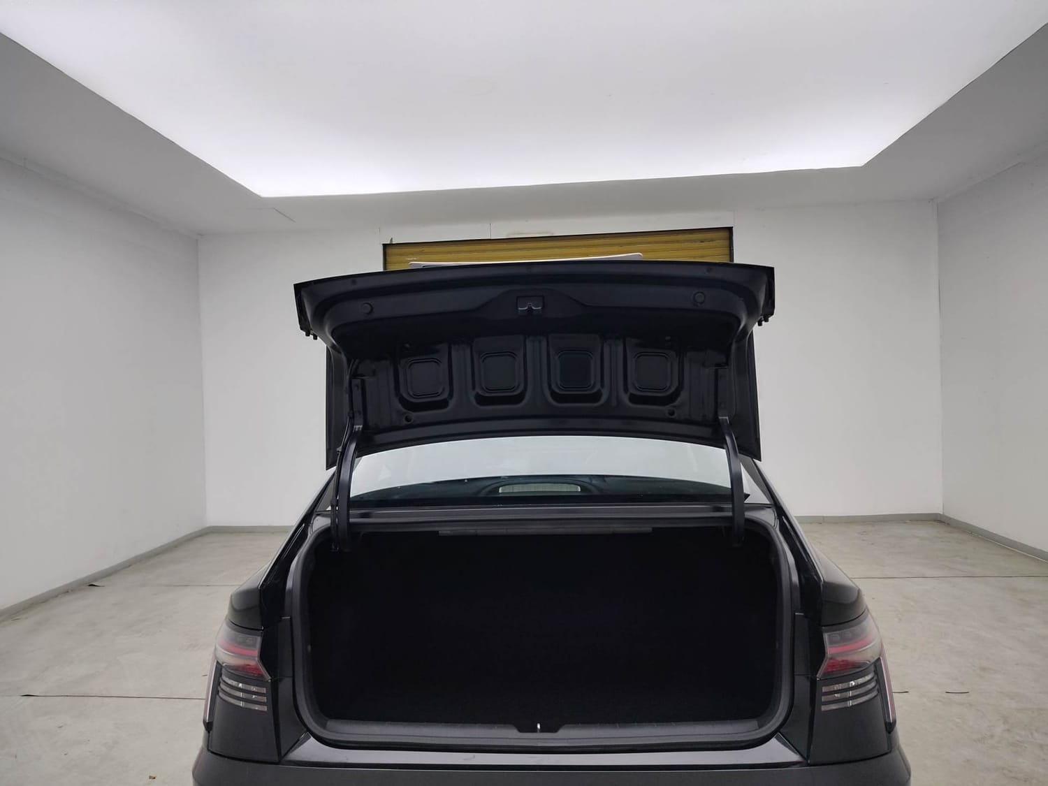 Used 2023 Hyundai Verna Used 2023 Hyundai Verna