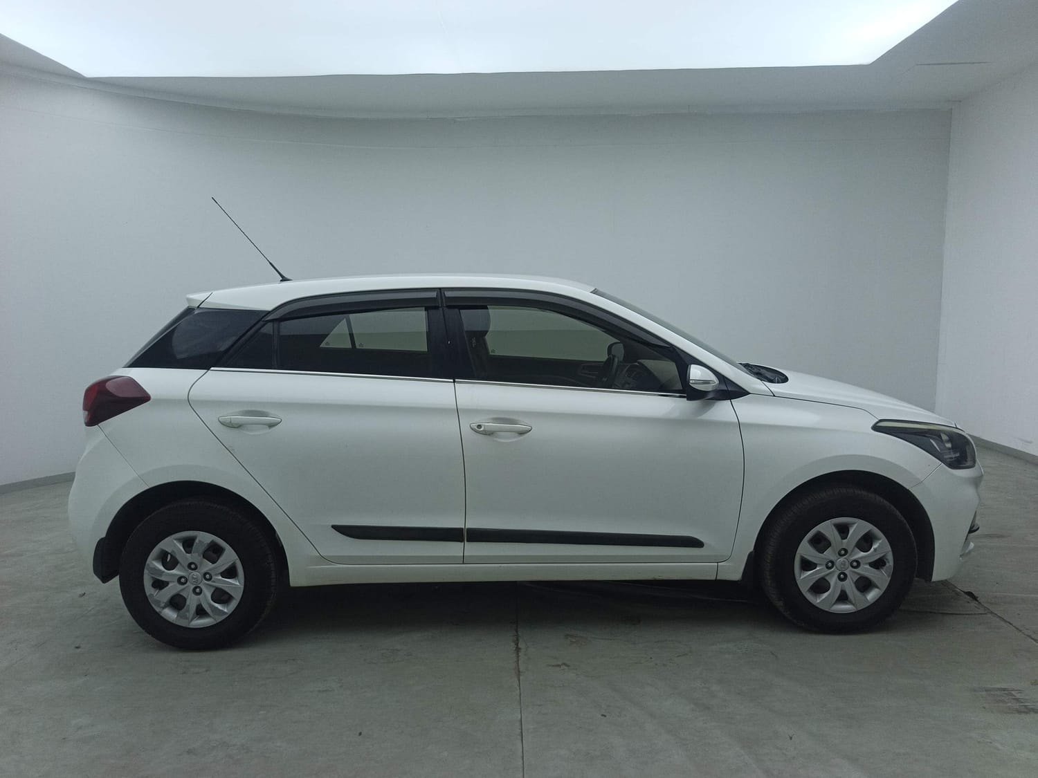 Elite i20 image 6 Elite i20 image 6