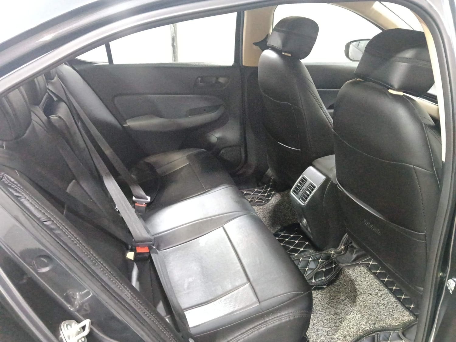 City image 18 City image 18