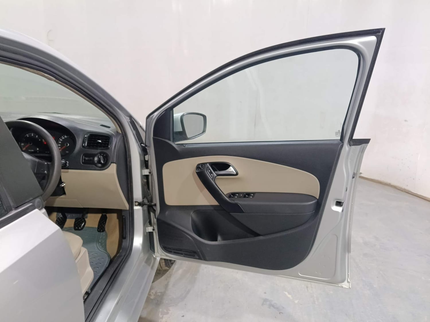 Polo image 19 Polo image 19