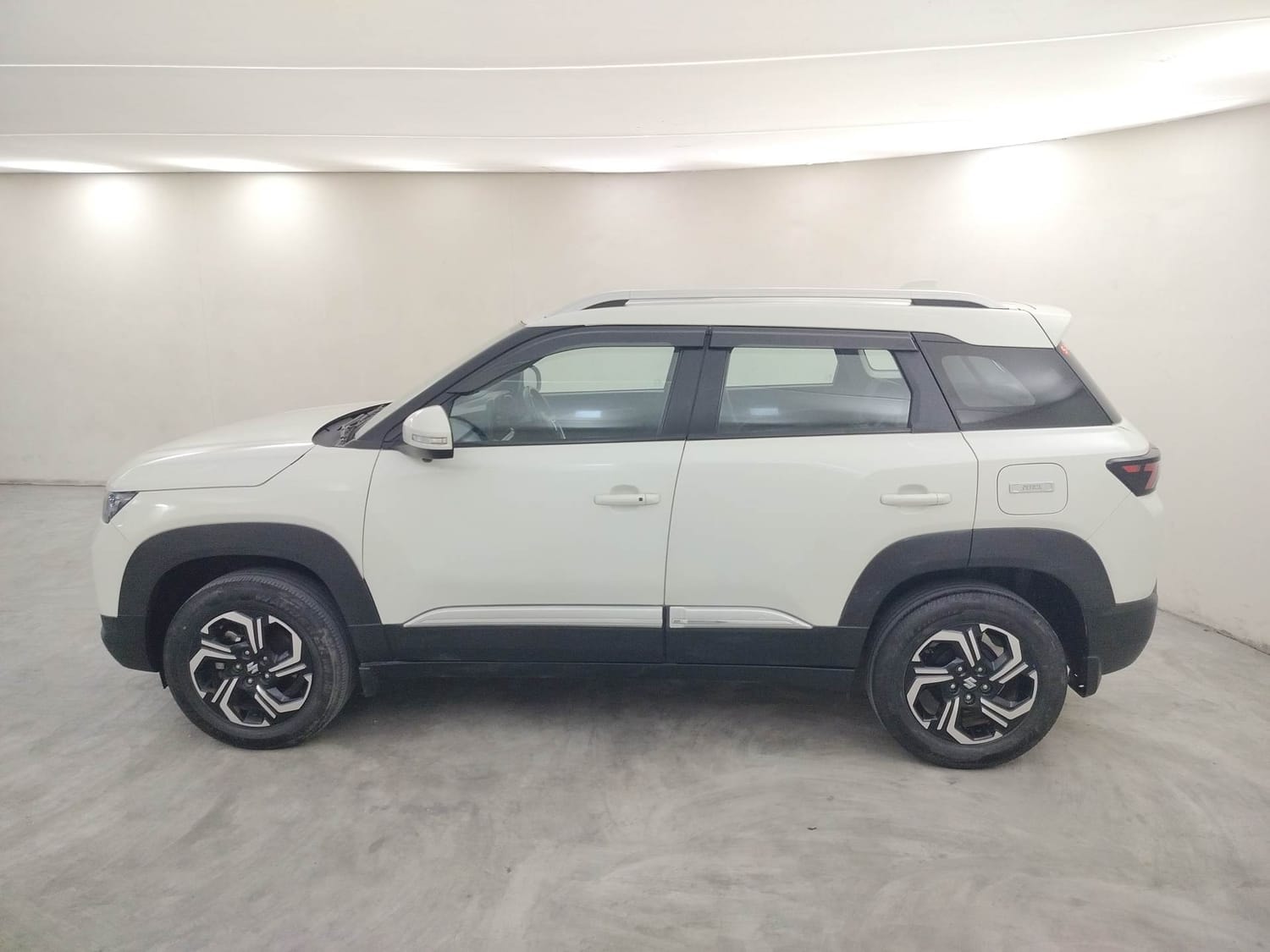 Brezza image 2 Brezza image 2