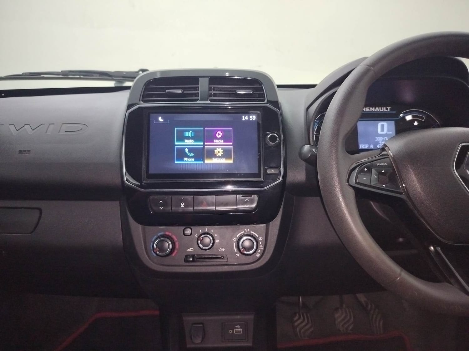 Kwid image 13 Kwid image 13