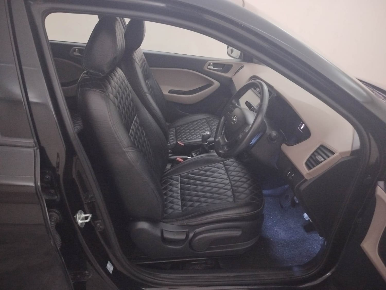 Elite i20 image 17 Elite i20 image 17